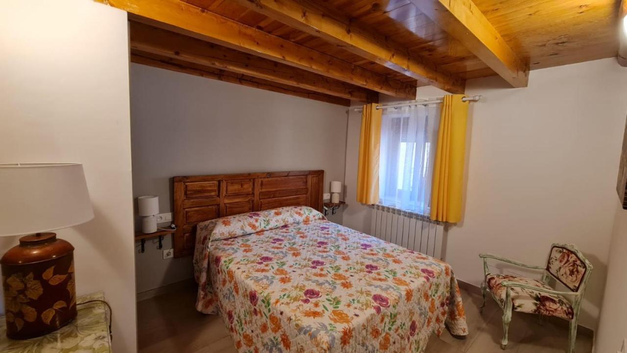 Casa Rural Los 7 Pinos De Gredos نافاريدوندا دي غريدوس المظهر الخارجي الصورة